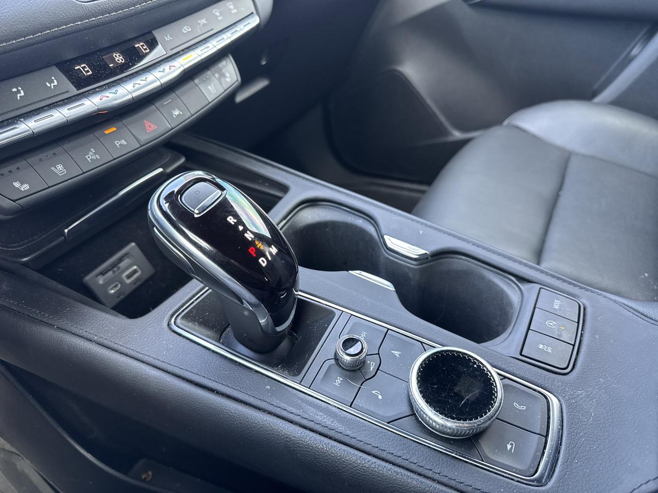 2022 Cadillac XT4 FWD Premium Luxury San Antonio TX