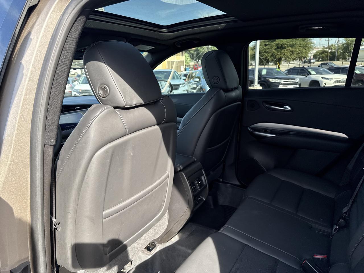 2022 Cadillac XT4 FWD Premium Luxury San Antonio TX