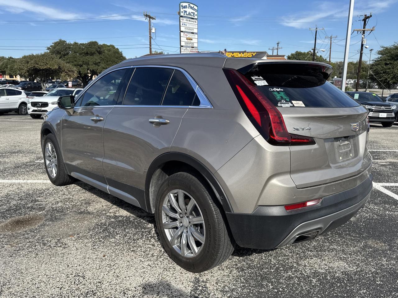 2022 Cadillac XT4 FWD Premium Luxury San Antonio TX
