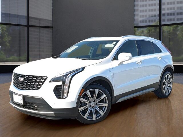 2022 Cadillac XT4 FWD Premium Luxury