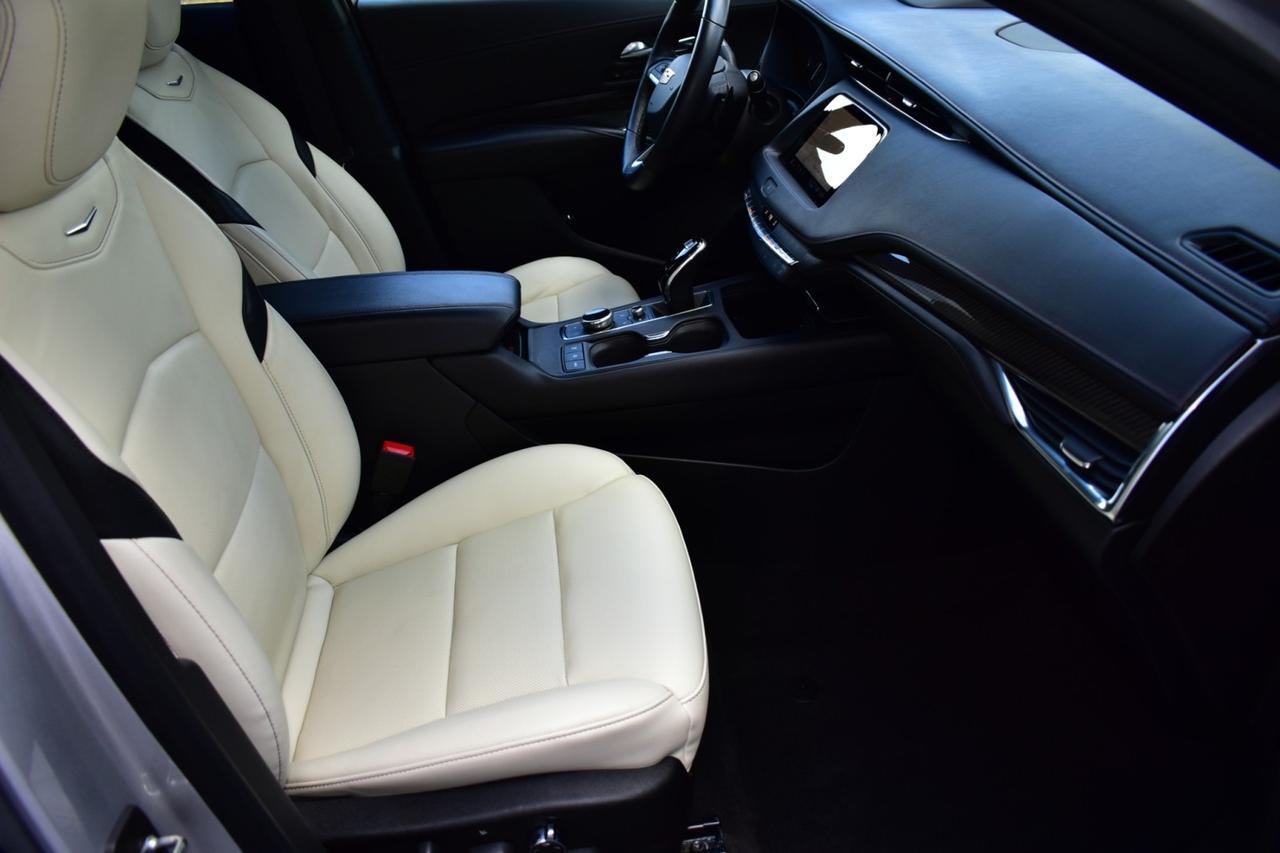 2022 Cadillac XT4 FWD Sport Tampa FL