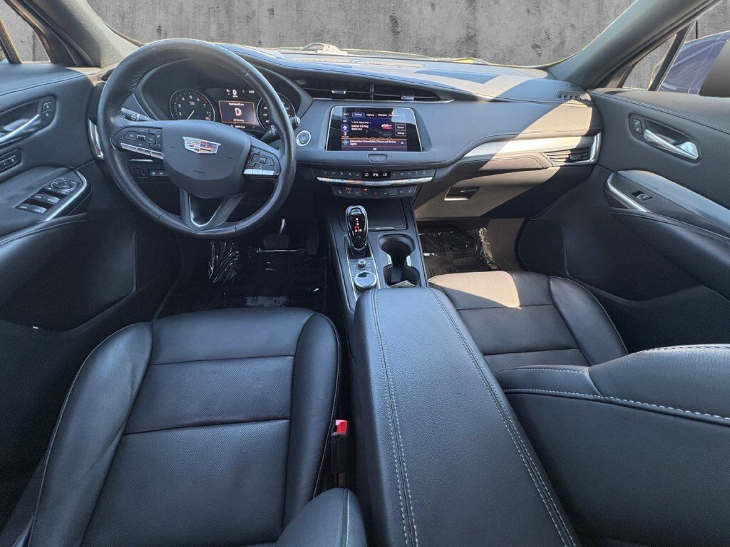 2022 Cadillac XT4 Premium Luxury Hondo TX