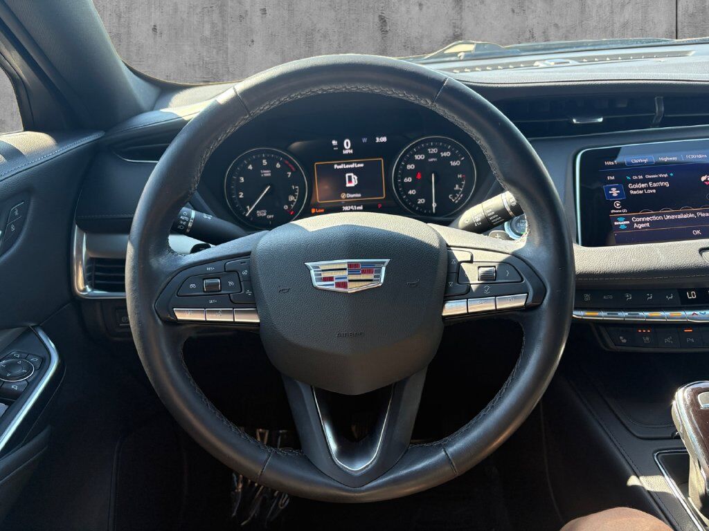 2022 Cadillac XT4 Premium Luxury Hondo TX