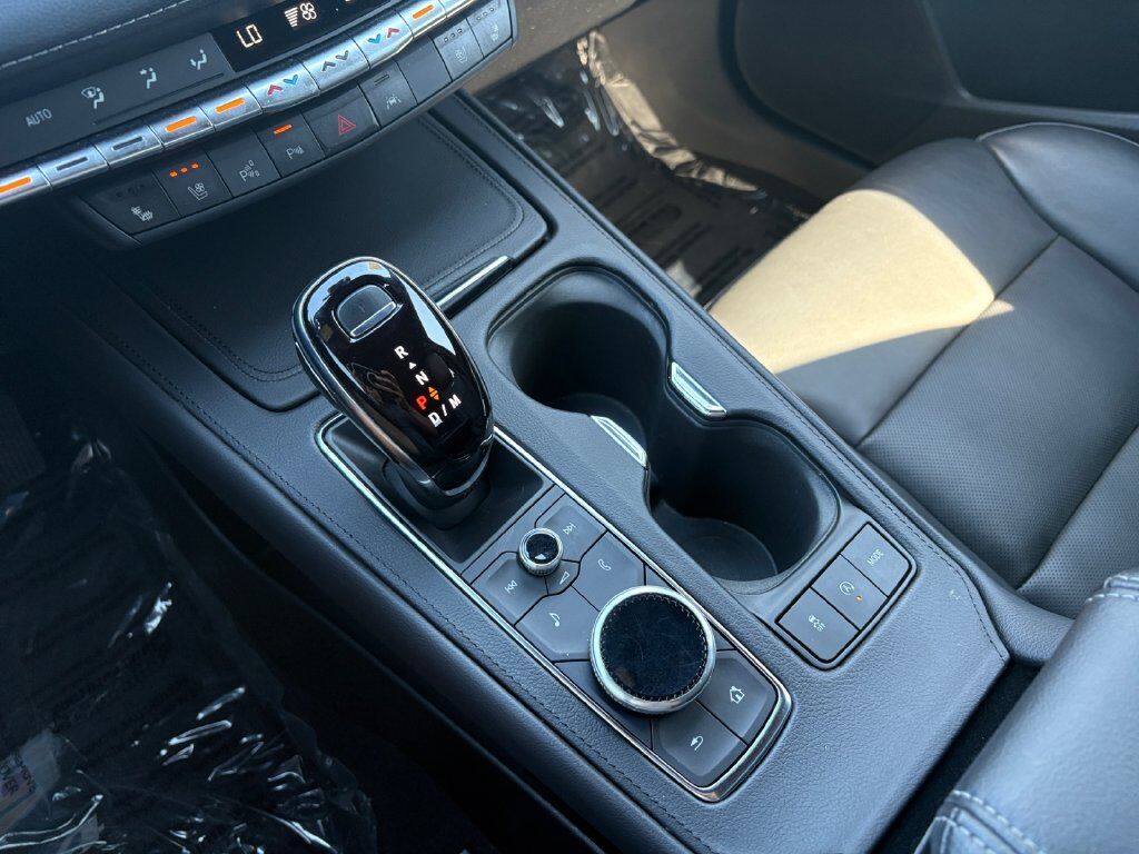 2022 Cadillac XT4 Premium Luxury Hondo TX