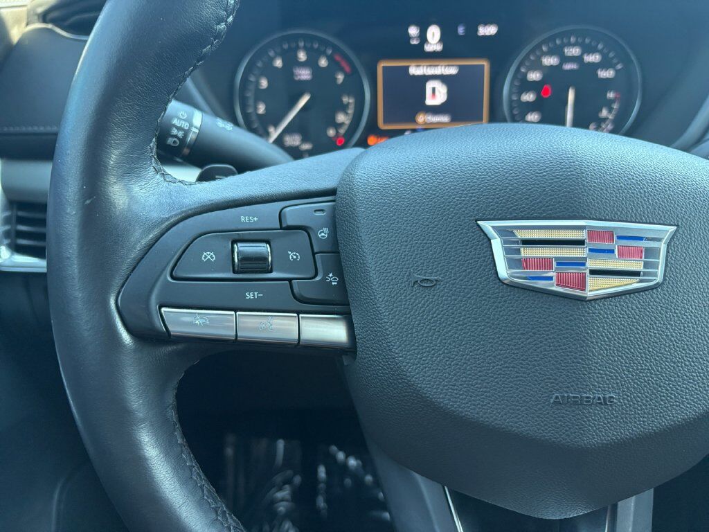 2022 Cadillac XT4 Premium Luxury Hondo TX