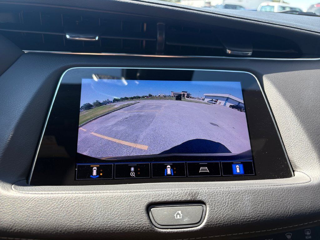 2022 Cadillac XT4 Premium Luxury Hondo TX