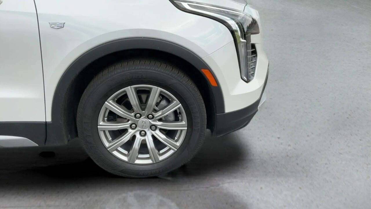 2022 Cadillac XT4 Premium Luxury 4x4 4dr Crossover Chesterfield MI