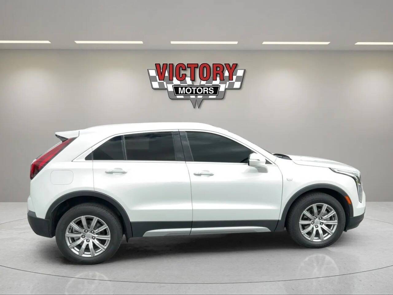 2022 Cadillac XT4 Premium Luxury 4x4 4dr Crossover Chesterfield MI