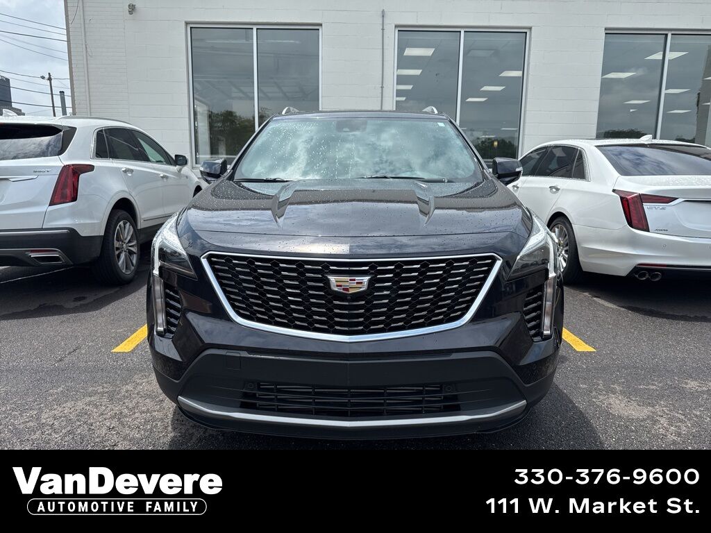 2022 Cadillac XT4 Premium Luxury AKRON OH