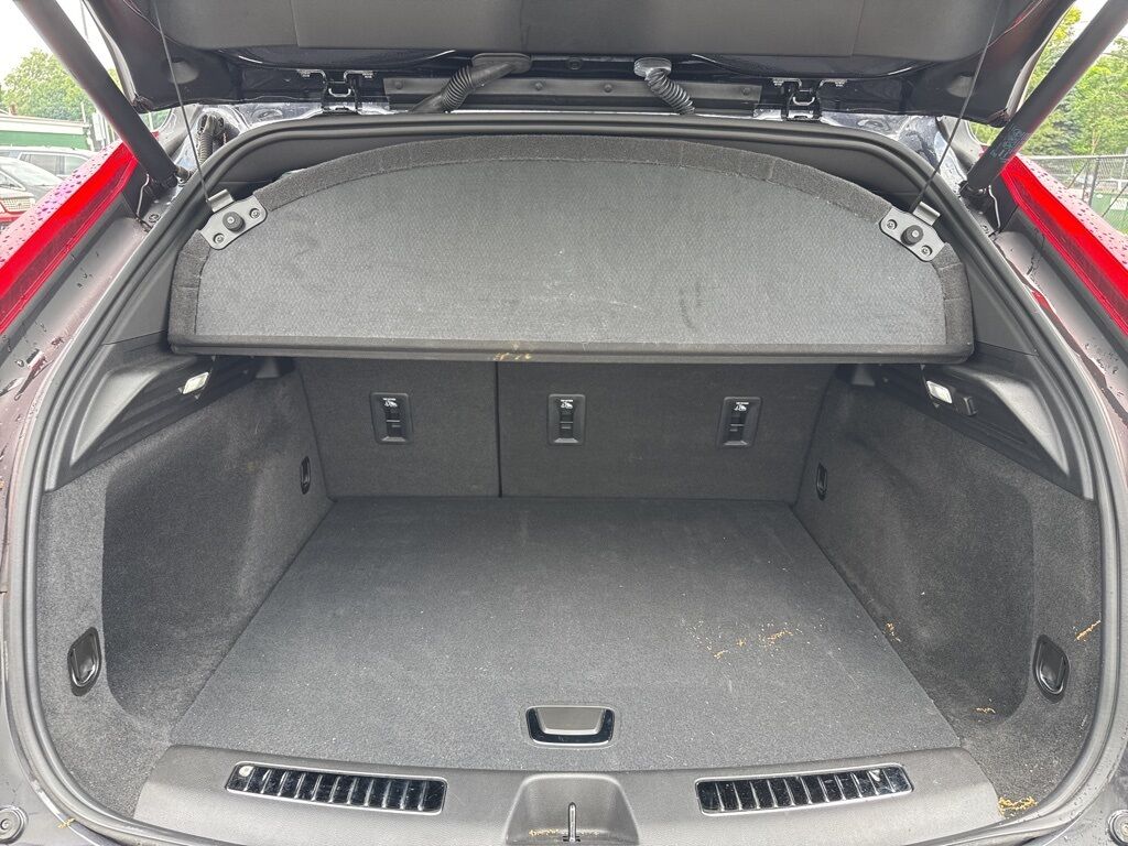 2022 Cadillac XT4 Premium Luxury AKRON OH