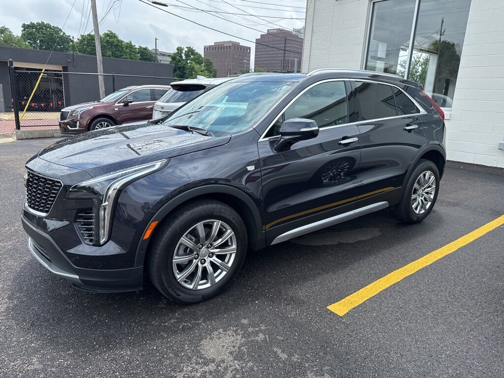 2022 Cadillac XT4 Premium Luxury AKRON OH