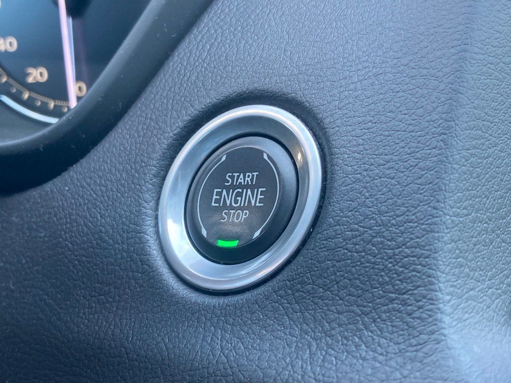 2022 Cadillac XT4 Premium Luxury San Antonio TX