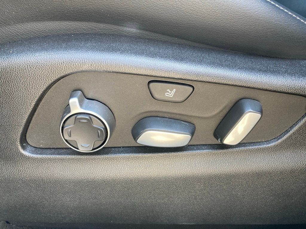 2022 Cadillac XT4 Premium Luxury San Antonio TX