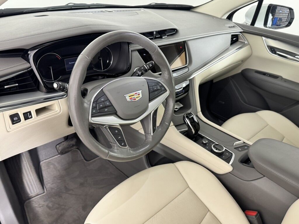 2022 Cadillac XT5 AWD Premium Luxury Maumee OH