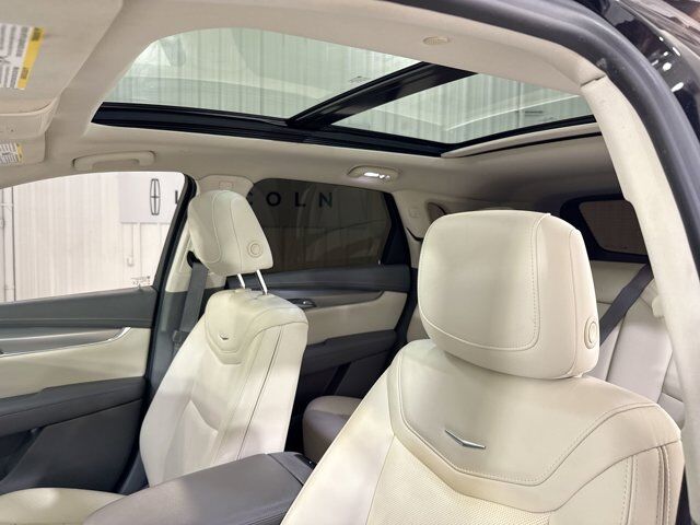 2022 Cadillac XT5 AWD Premium Luxury San Antonio TX