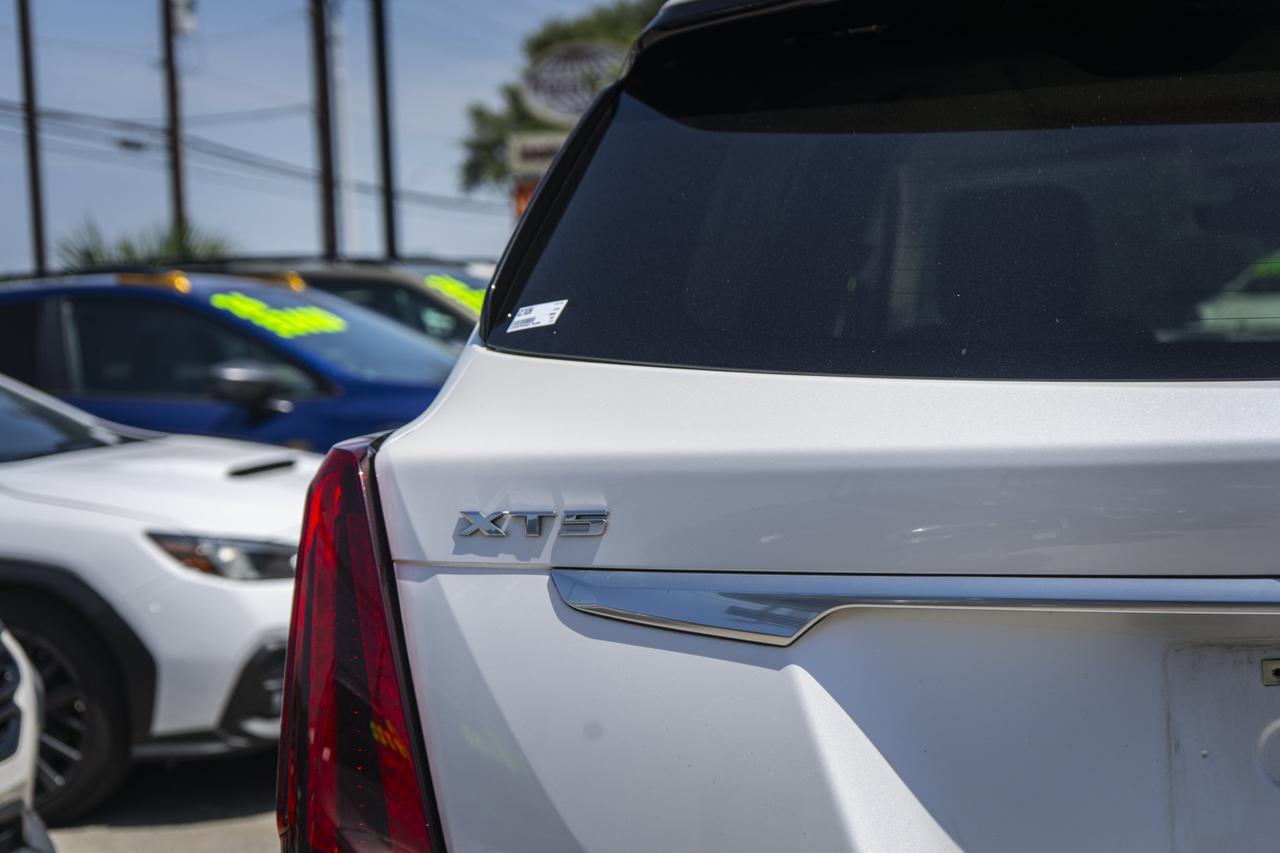 2022 Cadillac XT5 FWD Premium Luxury San Antonio TX