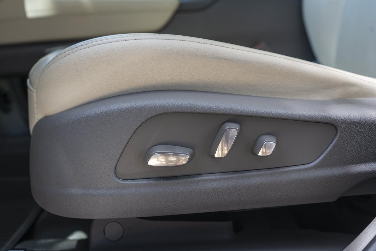 2022 Cadillac XT5 FWD Premium Luxury San Antonio TX