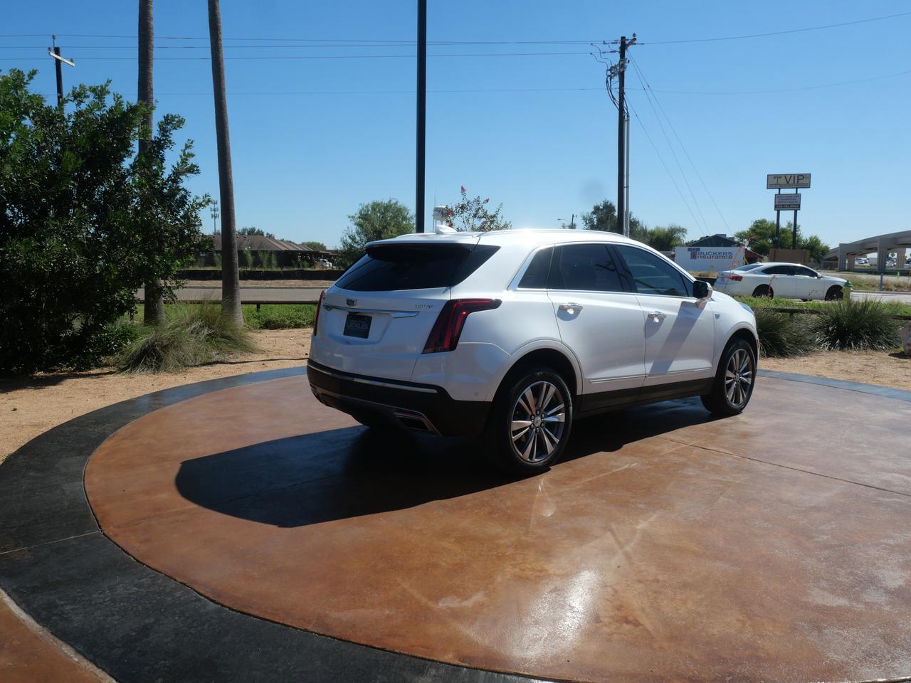 2022 Cadillac XT5 FWD Premium Luxury