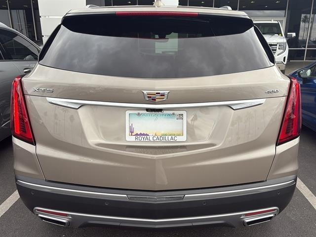 2022 Cadillac XT5 Premium Luxury