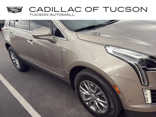 2022 Cadillac XT5 Premium Luxury