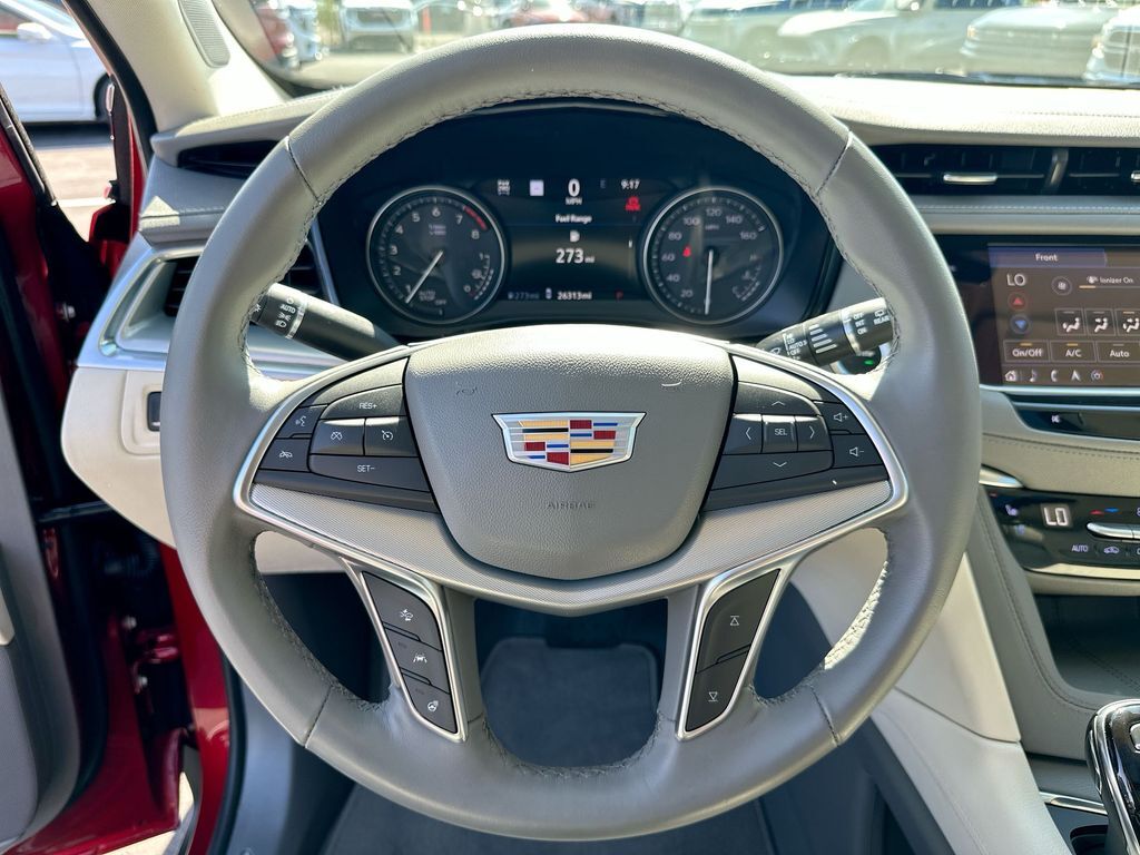 2022 Cadillac XT5 Premium Luxury