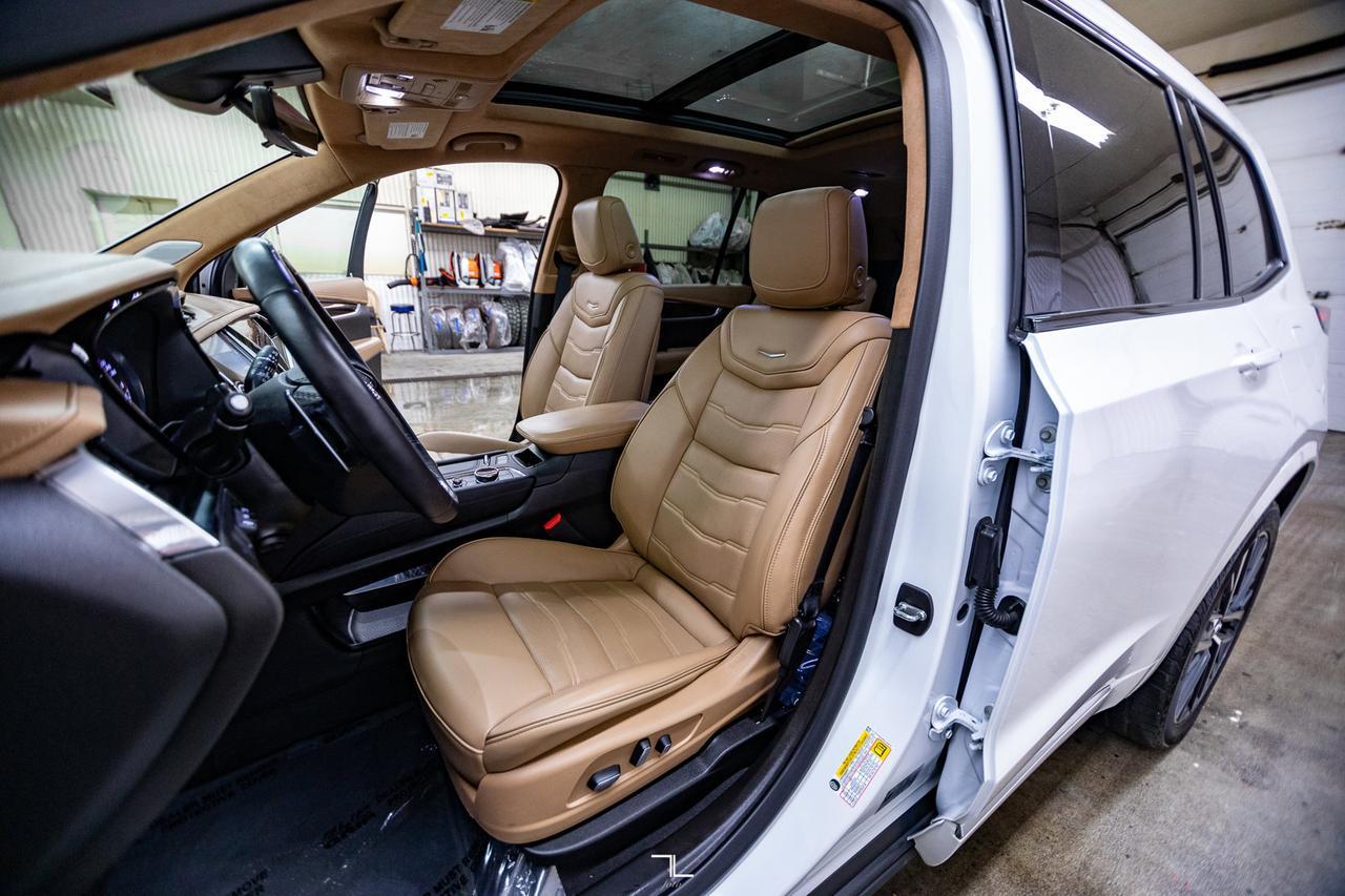 2022 Cadillac XT6 AWD Sport Leather Roof Nav BCam Red Deer AB
