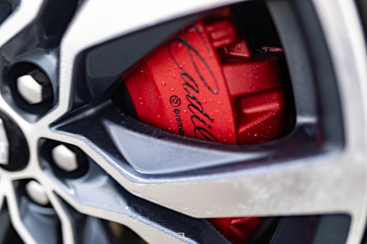 2022 Cadillac XT6 AWD Sport Leather Roof Nav BCam Red Deer AB