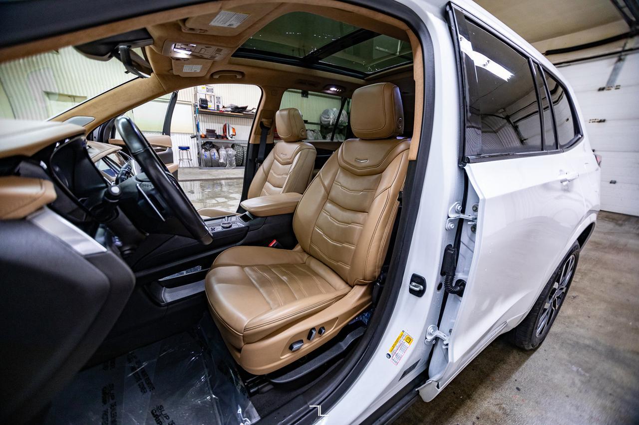 2022 Cadillac XT6 AWD Sport Leather Roof Nav BCam Red Deer AB