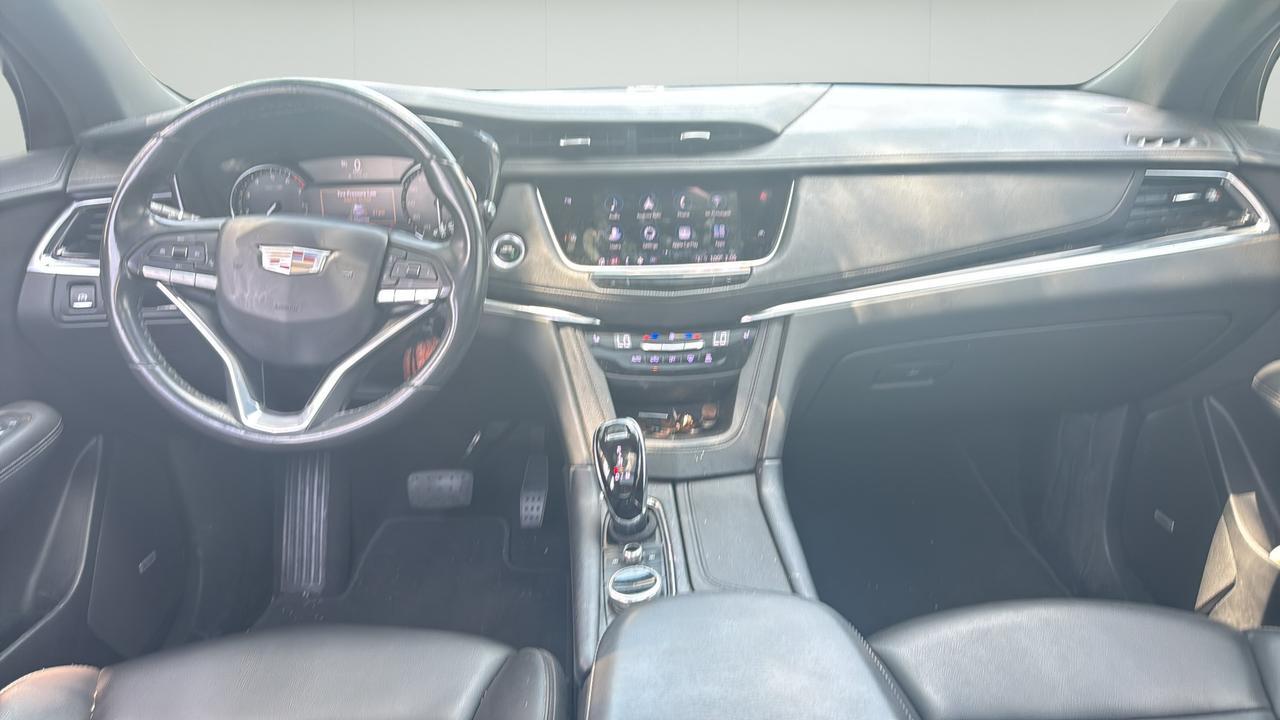 2022 Cadillac XT6 Luxury