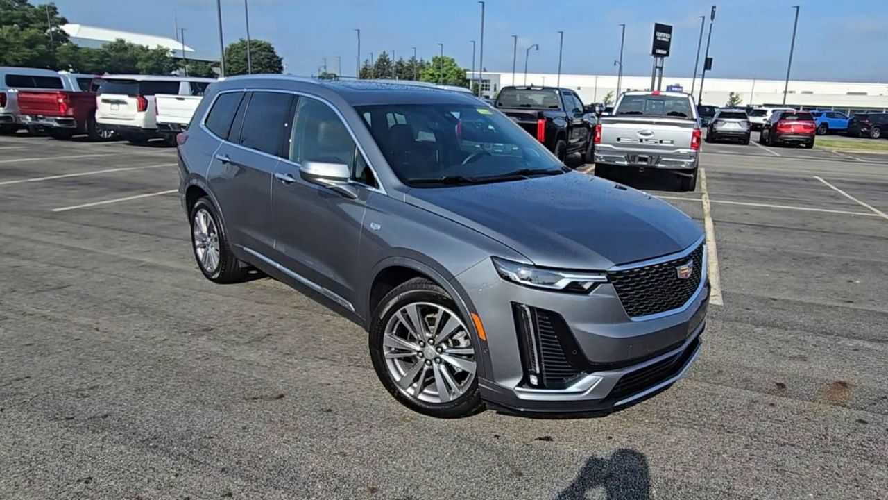 2022 Cadillac XT6 Premium Luxury