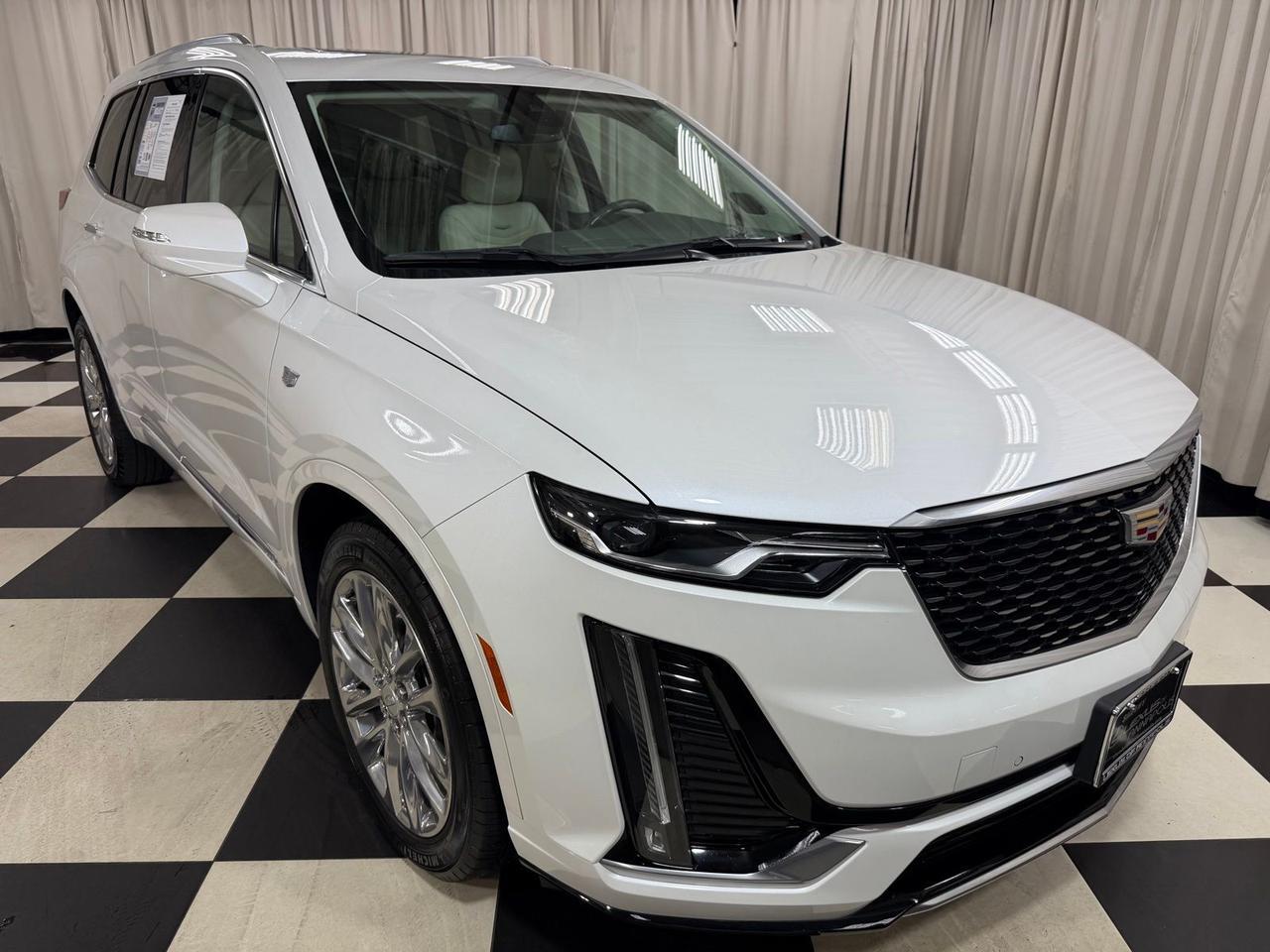 2022 Cadillac XT6