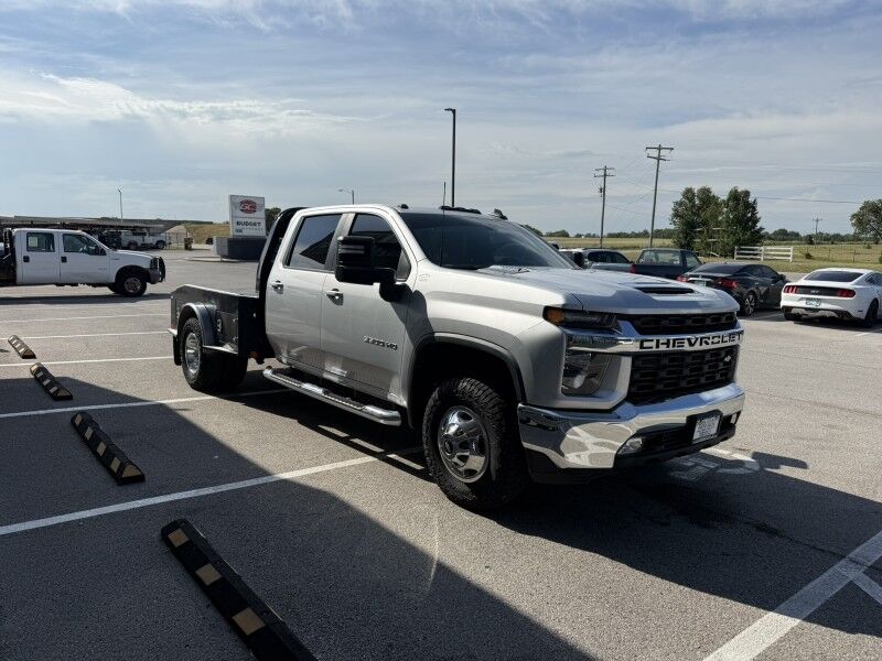 2022 Chevrolet 3500HD DRW 4x4 Diesel CM Flatbed 45k mi's LT Collinsville OK
