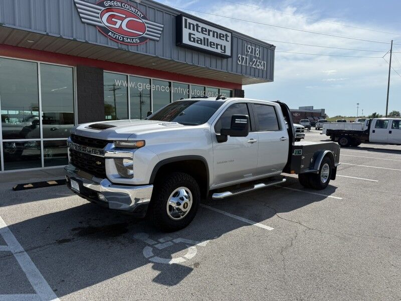 2022 Chevrolet 3500HD DRW 4x4 Diesel CM Flatbed 45k mi's LT Collinsville OK