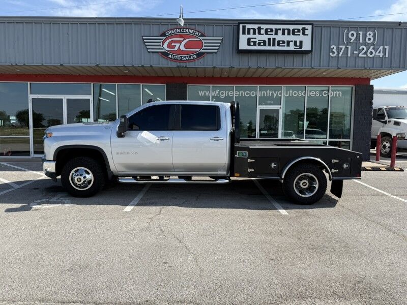2022 Chevrolet 3500HD DRW 4x4 Diesel CM Flatbed 45k mi's LT Collinsville OK