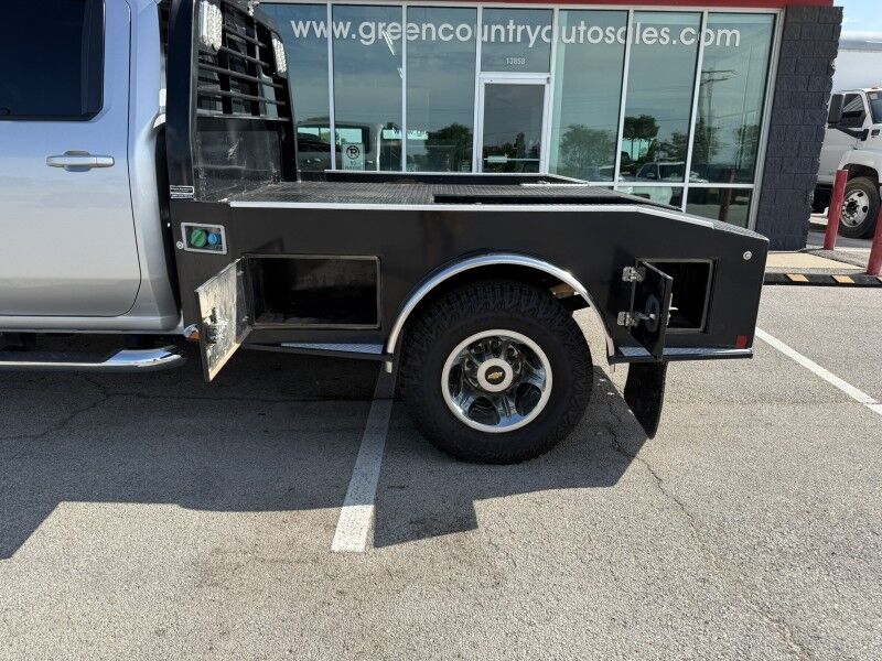 2022 Chevrolet 3500HD DRW 4x4 Diesel CM Flatbed 45k mi's LT Collinsville OK