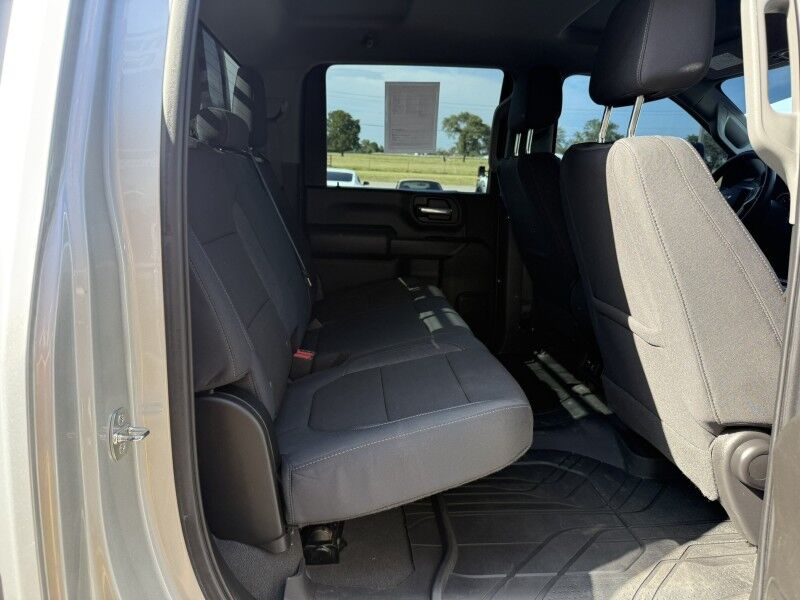 2022 Chevrolet 3500HD DRW 4x4 Diesel CM Flatbed 45k mi's LT Collinsville OK