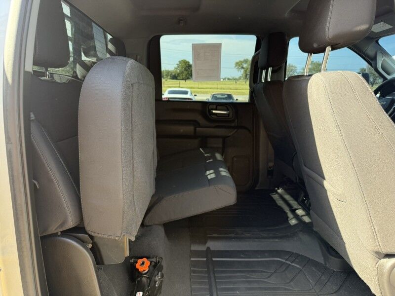 2022 Chevrolet 3500HD DRW 4x4 Diesel CM Flatbed 45k mi's LT Collinsville OK