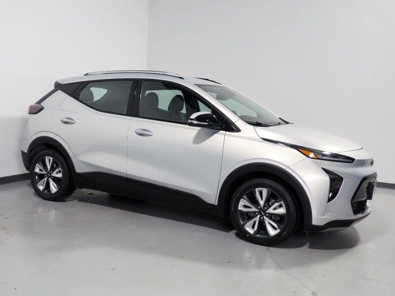 2022 Chevrolet Bolt EUV LT *DRIVER CONFIDENCE PKG, COMFORT PKG, CONVENIENCE PKG, SAFETY ALERTS, LEATHER, CLIMATE SEATS, HEATED STEERING, DC FAST CHARGE, REMOTE START, WIRELESS CHARGING, ANDROID & APPLE