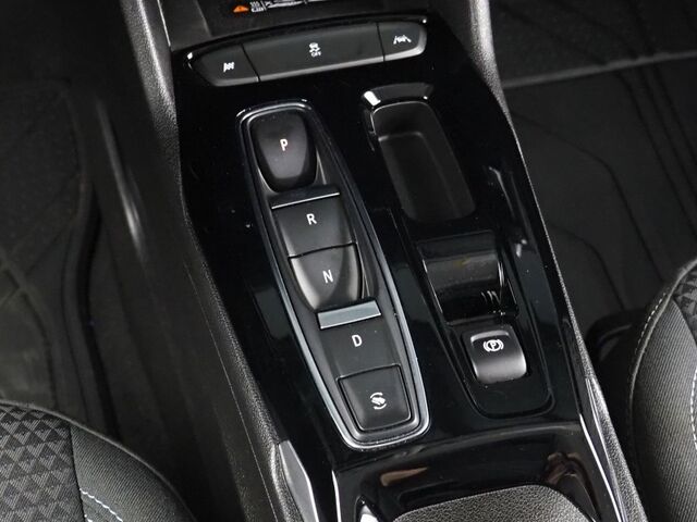 2022 Chevrolet Bolt EUV LT *DRIVER CONFIDENCE PKG, SAFETY ALERTS, BACKUP-CAMERA, 10.2 INCH COLOR TOUCHSCREEN, CRUISE CONTROL, REMOTE START, DC FAST CHARGE, BLUETOOTH, WIRELESS CHARGING, APPLE CARPLAY Round Rock TX