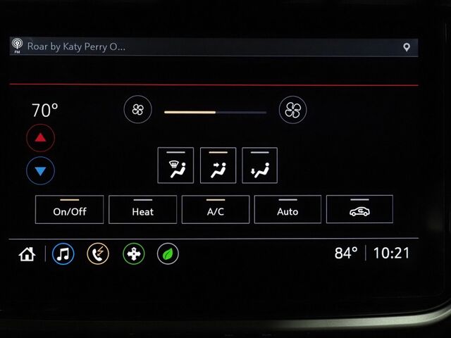 2022 Chevrolet Bolt EUV LT *DRIVER CONFIDENCE PKG, SAFETY ALERTS, BACKUP-CAMERA, 10.2 INCH COLOR TOUCHSCREEN, CRUISE CONTROL, REMOTE START, DC FAST CHARGE, BLUETOOTH, WIRELESS CHARGING, APPLE CARPLAY Round Rock TX