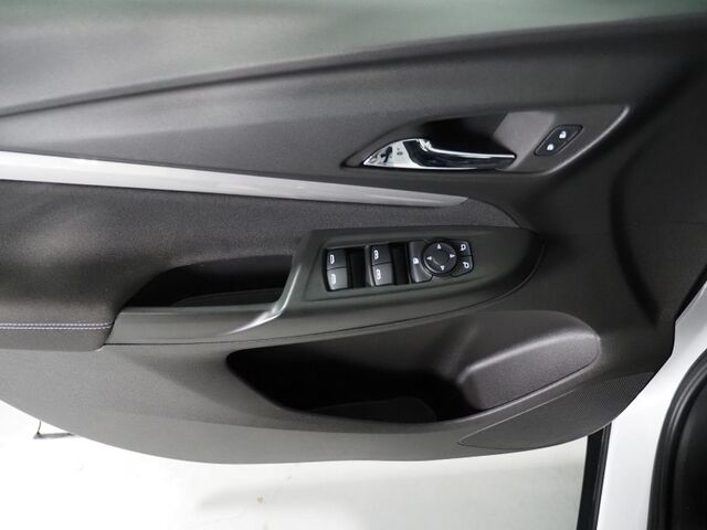 2022 Chevrolet Bolt EUV LT *DRIVER CONFIDENCE PKG, SAFETY ALERTS, BACKUP-CAMERA, 10.2 INCH COLOR TOUCHSCREEN, CRUISE CONTROL, REMOTE START, DC FAST CHARGE, BLUETOOTH, WIRELESS CHARGING, APPLE CARPLAY Round Rock TX