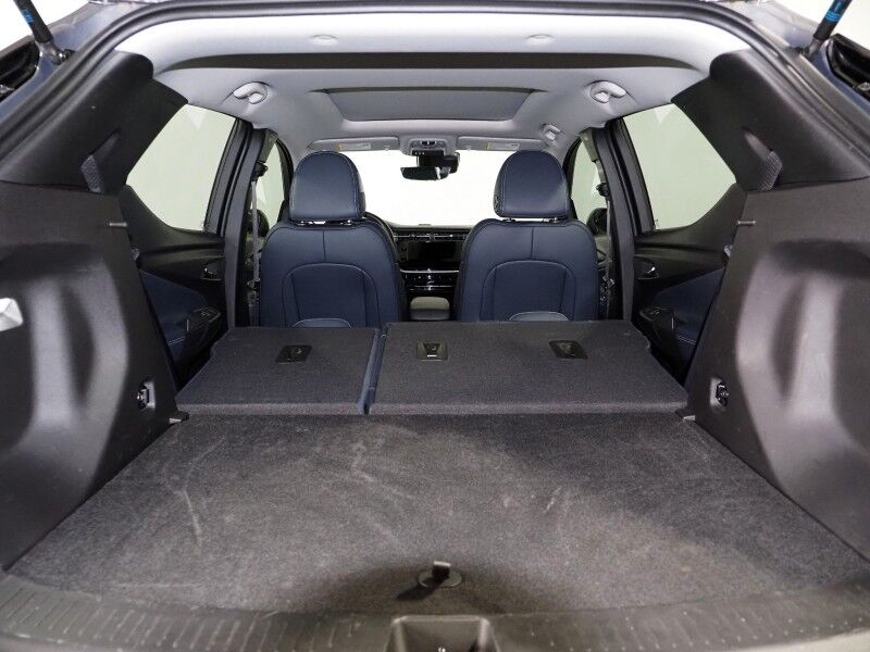 2022 Chevrolet Bolt EUV Premier *PANORAMA MOONROOF, NAVIGATION, ADAPTIVE CRUISE, SAFETY ALERTS, 360 VIEW CAMERAS, 10.2 INCH COLOR TOUCHSCREEN, LEATHER, CLIMATE SEATS, HEATED STEERING, REMOTE START, BOSE, WIRELESS CHARGING, APPLE CARPLAY Round Rock TX