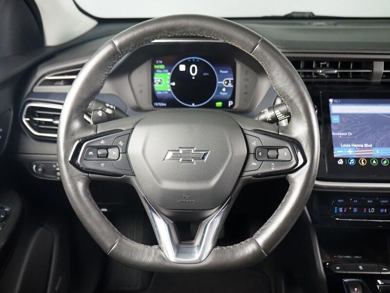 2022 Chevrolet Bolt EUV Premier *PANORAMA MOONROOF, NAVIGATION, ADAPTIVE CRUISE, SAFETY ALERTS, 360 VIEW CAMERAS, 10.2 INCH COLOR TOUCHSCREEN, LEATHER, CLIMATE SEATS, HEATED STEERING, REMOTE START, BOSE, WIRELESS CHARGING, APPLE CARPLAY Round Rock TX