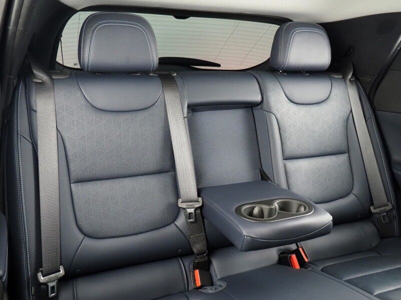 2022 Chevrolet Bolt EUV Premier *PANORAMA MOONROOF, NAVIGATION, ADAPTIVE CRUISE, SAFETY ALERTS, 360 VIEW CAMERAS, 10.2 INCH COLOR TOUCHSCREEN, LEATHER, CLIMATE SEATS, HEATED STEERING, REMOTE START, BOSE, WIRELESS CHARGING, APPLE CARPLAY Round Rock TX