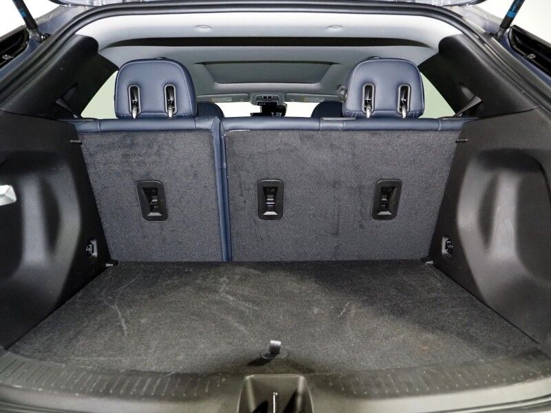 2022 Chevrolet Bolt EUV Premier *PANORAMA MOONROOF, NAVIGATION, ADAPTIVE CRUISE, SAFETY ALERTS, 360 VIEW CAMERAS, 10.2 INCH COLOR TOUCHSCREEN, LEATHER, CLIMATE SEATS, HEATED STEERING, REMOTE START, BOSE, WIRELESS CHARGING, APPLE CARPLAY Round Rock TX