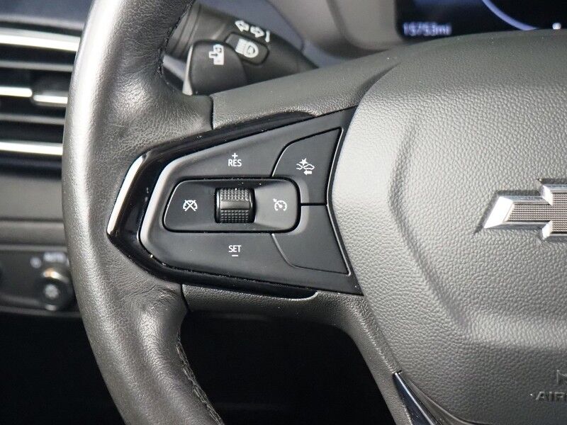 2022 Chevrolet Bolt EUV Premier *PANORAMA MOONROOF, NAVIGATION, ADAPTIVE CRUISE, SAFETY ALERTS, 360 VIEW CAMERAS, 10.2 INCH COLOR TOUCHSCREEN, LEATHER, CLIMATE SEATS, HEATED STEERING, REMOTE START, BOSE, WIRELESS CHARGING, APPLE CARPLAY Round Rock TX