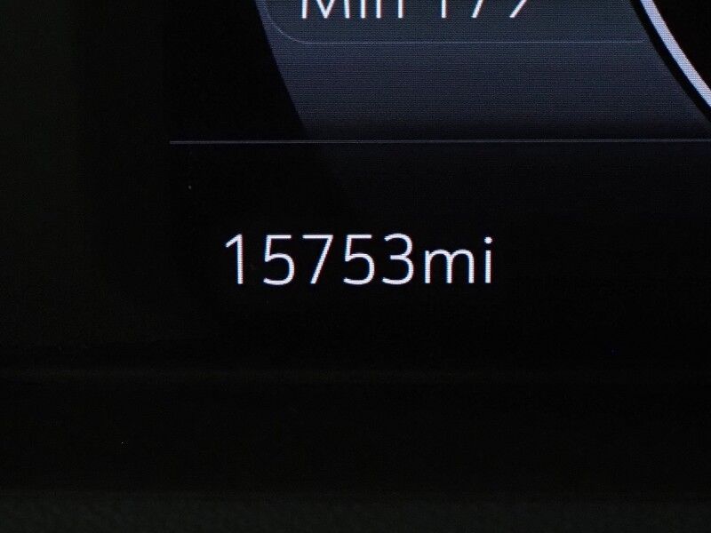 2022 Chevrolet Bolt EUV Premier *PANORAMA MOONROOF, NAVIGATION, ADAPTIVE CRUISE, SAFETY ALERTS, 360 VIEW CAMERAS, 10.2 INCH COLOR TOUCHSCREEN, LEATHER, CLIMATE SEATS, HEATED STEERING, REMOTE START, BOSE, WIRELESS CHARGING, APPLE CARPLAY Round Rock TX