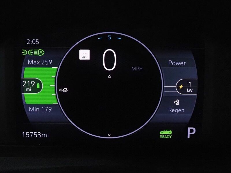 2022 Chevrolet Bolt EUV Premier *PANORAMA MOONROOF, NAVIGATION, ADAPTIVE CRUISE, SAFETY ALERTS, 360 VIEW CAMERAS, 10.2 INCH COLOR TOUCHSCREEN, LEATHER, CLIMATE SEATS, HEATED STEERING, REMOTE START, BOSE, WIRELESS CHARGING, APPLE CARPLAY Round Rock TX