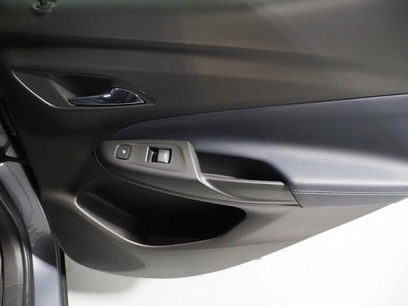 2022 Chevrolet Bolt EUV Premier *PANORAMA MOONROOF, NAVIGATION, ADAPTIVE CRUISE, SAFETY ALERTS, 360 VIEW CAMERAS, 10.2 INCH COLOR TOUCHSCREEN, LEATHER, CLIMATE SEATS, HEATED STEERING, REMOTE START, BOSE, WIRELESS CHARGING, APPLE CARPLAY Round Rock TX