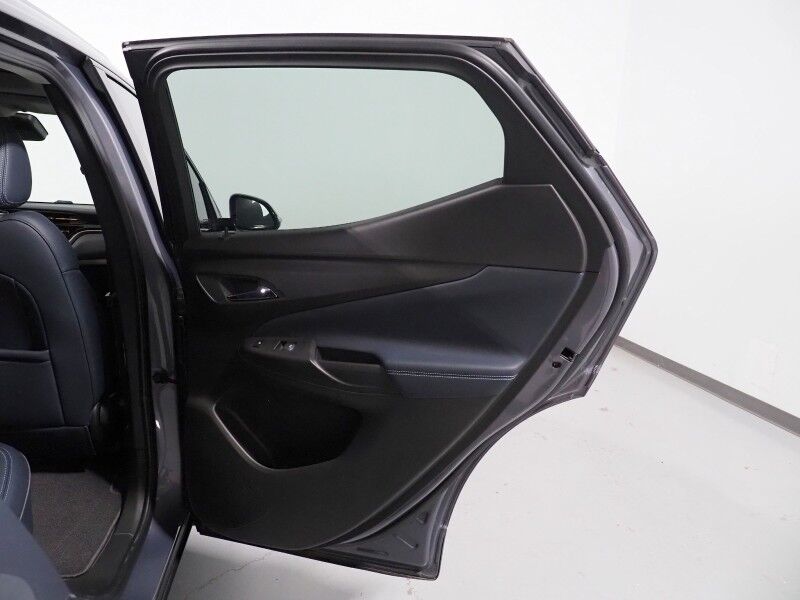 2022 Chevrolet Bolt EUV Premier *PANORAMA MOONROOF, NAVIGATION, ADAPTIVE CRUISE, SAFETY ALERTS, 360 VIEW CAMERAS, 10.2 INCH COLOR TOUCHSCREEN, LEATHER, CLIMATE SEATS, HEATED STEERING, REMOTE START, BOSE, WIRELESS CHARGING, APPLE CARPLAY Round Rock TX